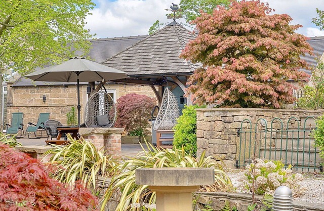 Stunning villa for 2 guests with WIFI and parking