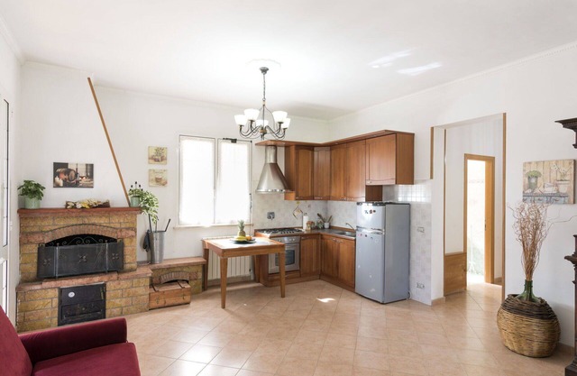Stunning villa for 4 people with WIFI, TV, pets allowed and parking