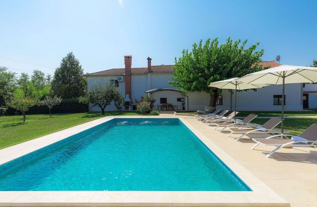 Stunning villa for 7 people with private pool, WIFI, A/C, terrace and pets allowed