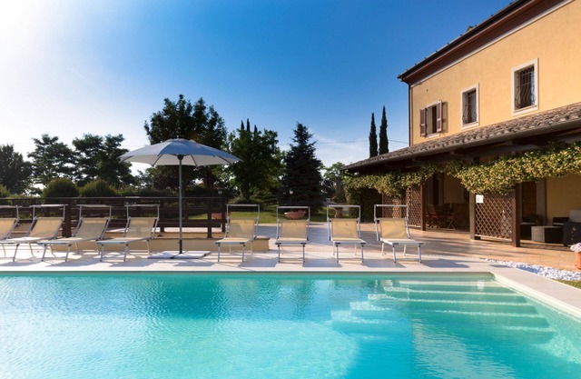Stunning villa with pool in the Marche countryside, just 10 minutes from the beaches of Senigallia