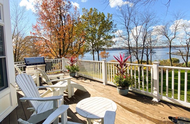 Stunning Waterfront Home in Round Bay with multiple living spaces