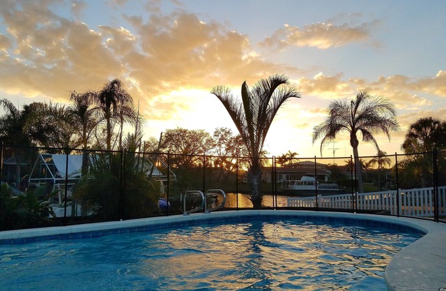STUNNING WATERFRONT RESORT EXPERIENCE!