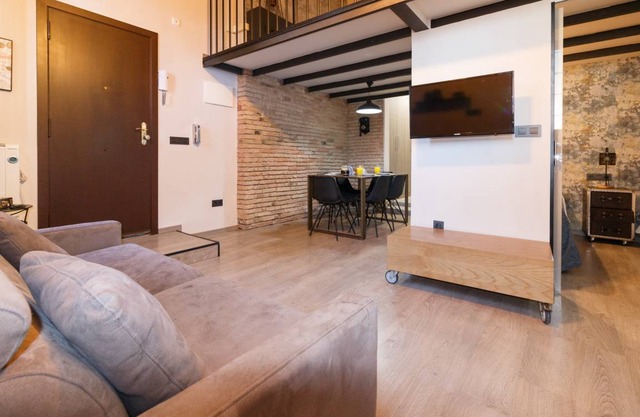 Stylish duplex very close to the beach