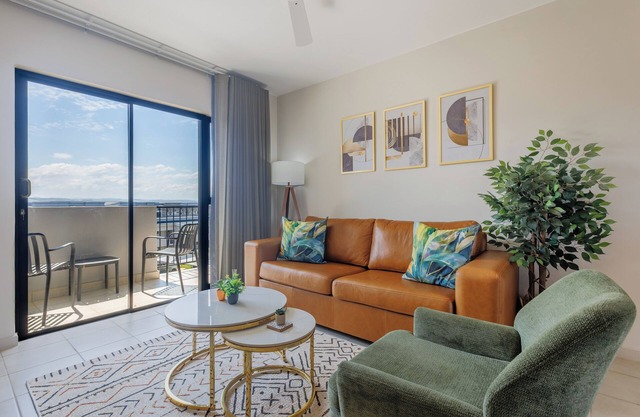 Stylish 2-Bed, Ballito l Balcony & Pool