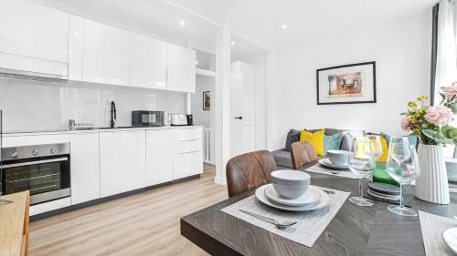 Stylish 2-Bed flat in E17