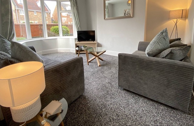 Stylish, 3-bedroom home, with parking on premises