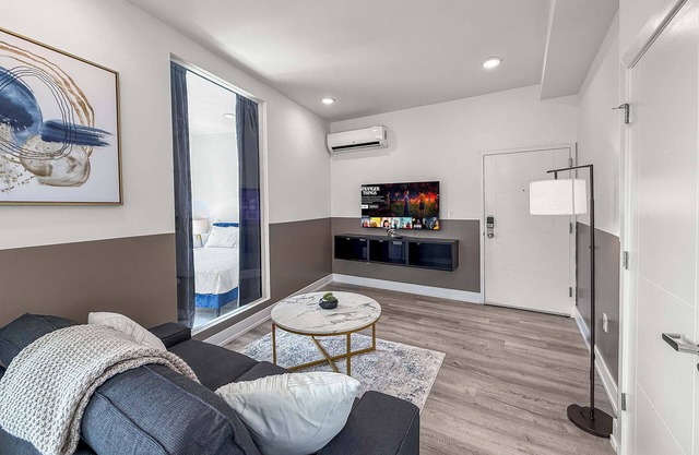 Stylish 3BD | Sleeps 6 | Northern Liberties