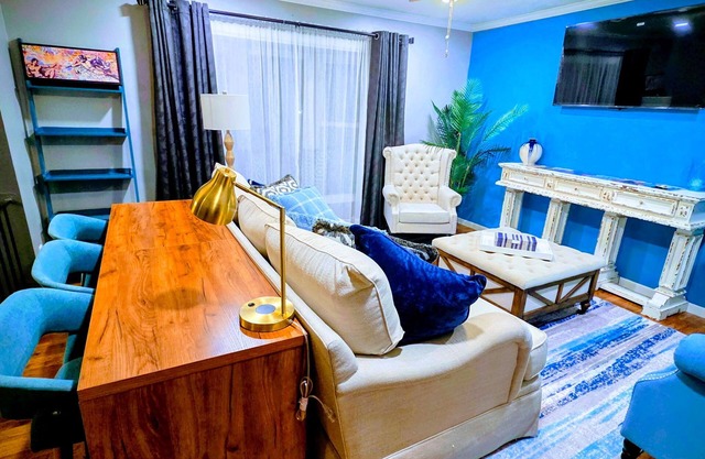Stylish 3BR Home in Omaha, Comfort Awaits You!