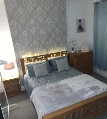 Stylish 91sqm Victoria 2 bedroom Apartment