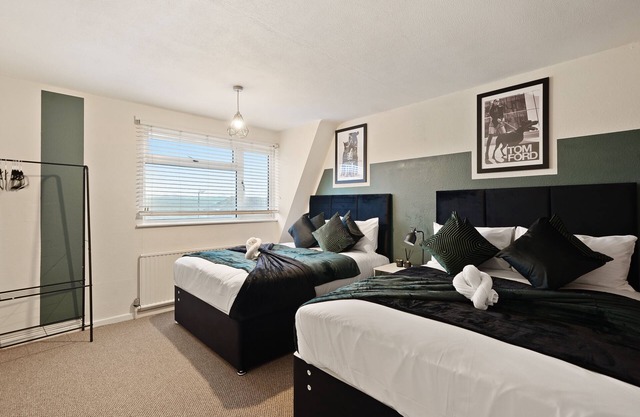 Stylish Abode with Games Room