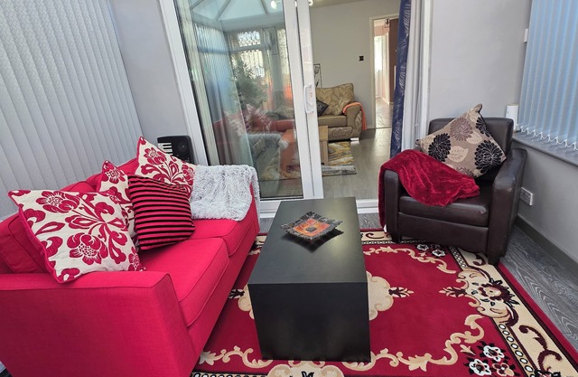 Stylish and Cosy Family Comfort for 5