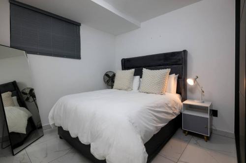 Stylish and Slick Sibaya E214 with Inverter