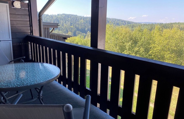 Stylish Apartment with Modern Amenities and Scenic Views