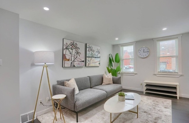Stylish & Central 3BD Home Pittsburgh/North Side
