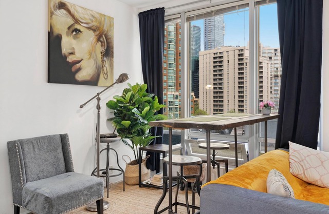 Stylish central apartment downtown Vancouver