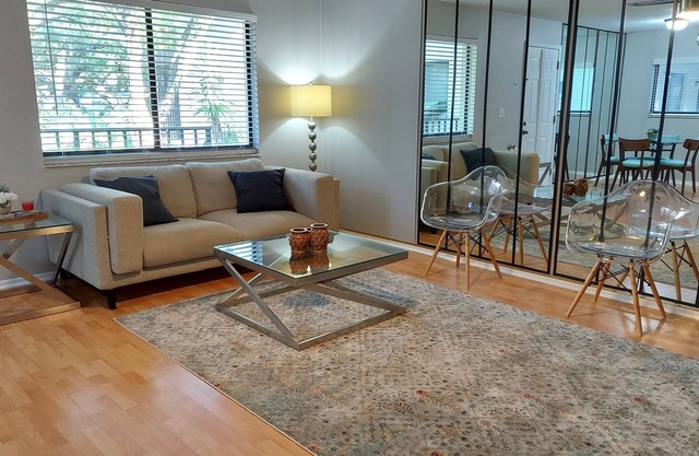 Stylish & comfy 2 bedroom condo centrally located
