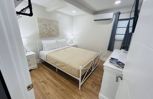 Stylish & Convenient 2 BR Apt