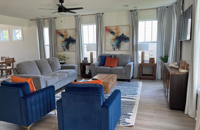 Stylish cozy 4brdm home off I-85