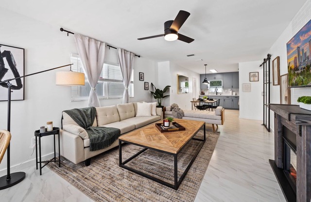 Stylish & Cozy Family Gem ~ 5 Star Location ~ Backyard