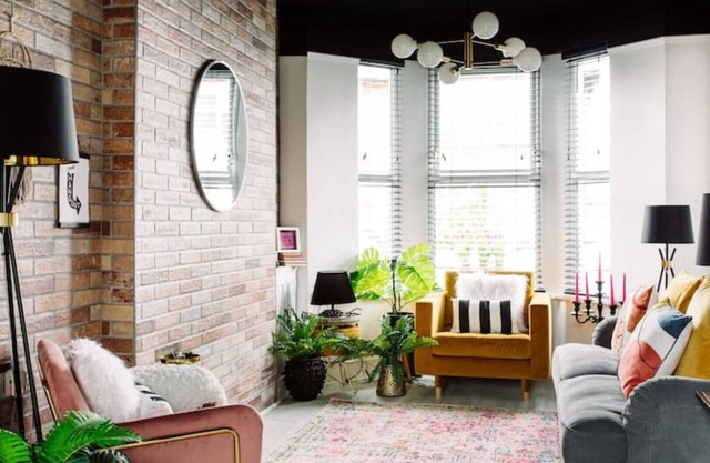 Stylish Designer 4-Bed Home in the Heart of Belfast