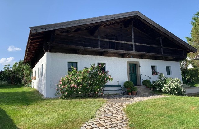 Stylish dream home (80 sqm) in a listed farmhouse