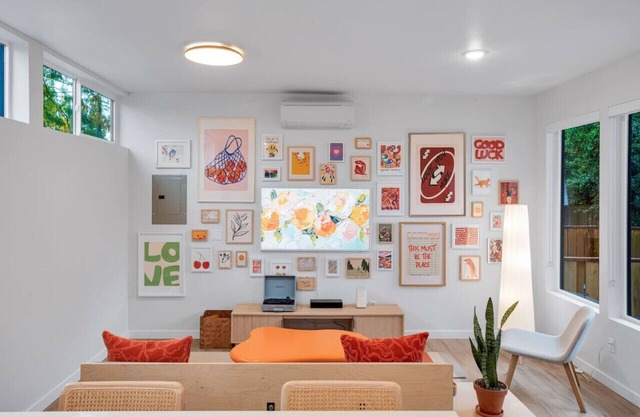 Stylish Duplex Near Alberta Arts District