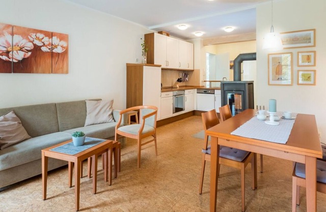 Stylish holiday apartment in a manor house on Lake Plauer