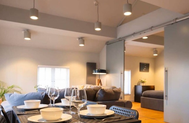 Stylish Luxury Apartment in The Centre of Henley