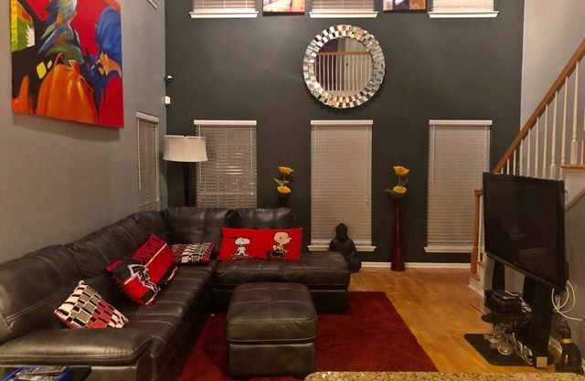 Stylish Luxury Loft: 1 Bed x 1 Bath En Suite