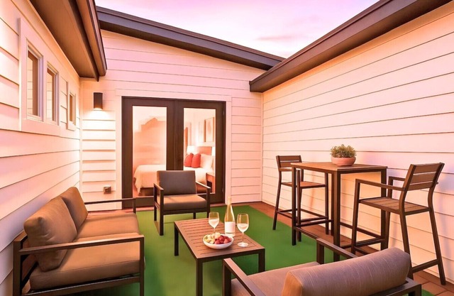 Stylish Luxury-Private Rooftop Space-Hillsboro