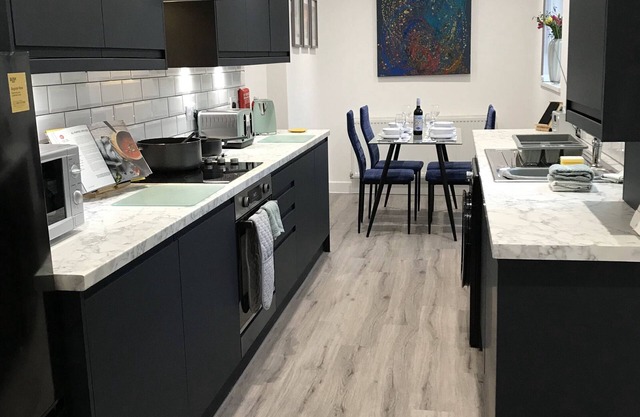 Stylish modern 3-bed house nr Manchester City Ctr