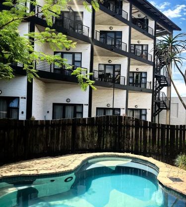 Stylish Modern Apartment in the heart of Maboneng, Free Wifi and Netflix