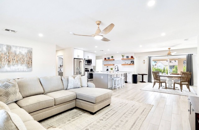 Stylish & Modern Sun City Retreat Near Westgate!