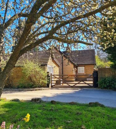 Stylish Open Plan Guest House 400sq ft Rutland