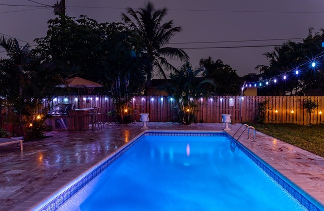Stylish Pool Paradise in Boynton Beach, Great Area