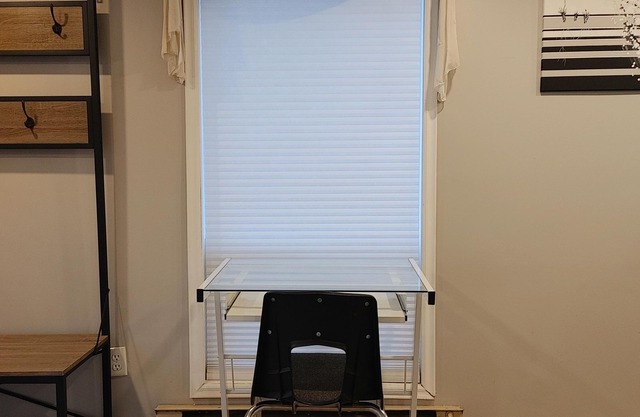 Stylish Private Studio near Downtown Peterborough