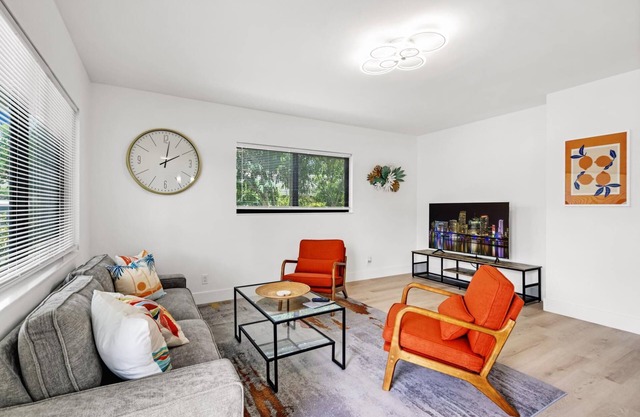 Stylish Retreat with Free Parking & Great Location