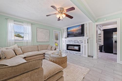 Stylish St Pete Vacation Home with Private Pool!