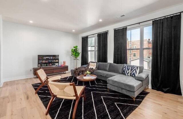 Stylish Stay on Oak - Columbus!