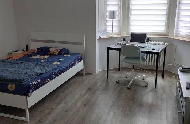 Stylish Studio with WiFi Near Kiel Port with Sea Views & Park Nearby.