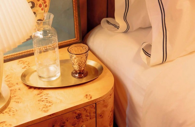 Stylish Superior Queen Room, Fidelity Hotel, Next to Rocket Mortgage FieldHouse