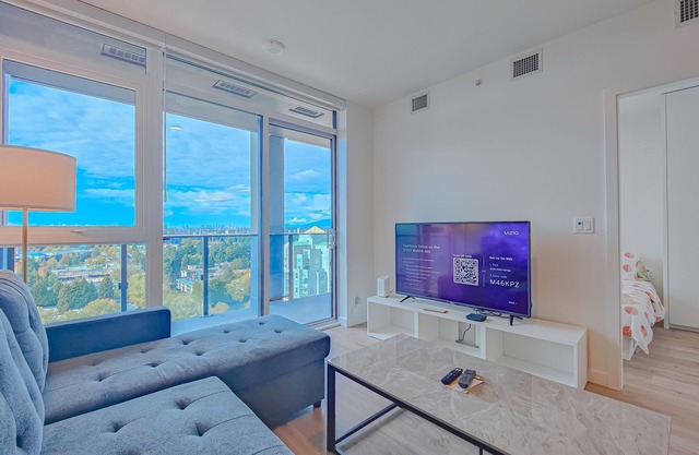 Stylish Surrey Downtown Condo Perfect for Couples