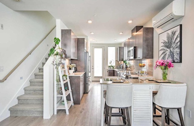 Stylish Townhome in Ballard