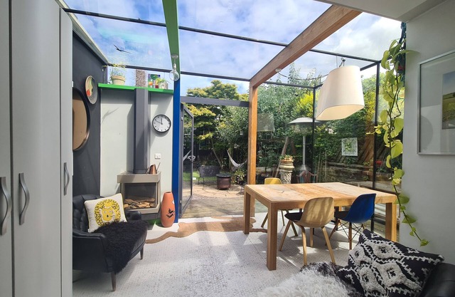 STYLISH TOWNHOUSE in Vibrant London Fields – Cozy Retreat for Families & Friends