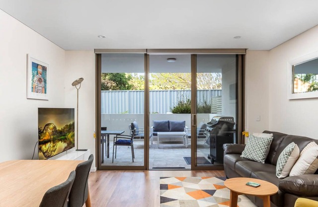STYLISH TWO BEDROOM APARTMENT