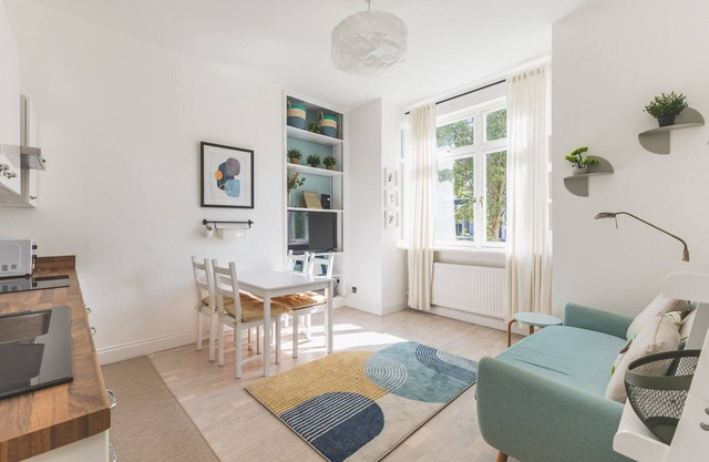 Stylish West London Stay by Hammersmith