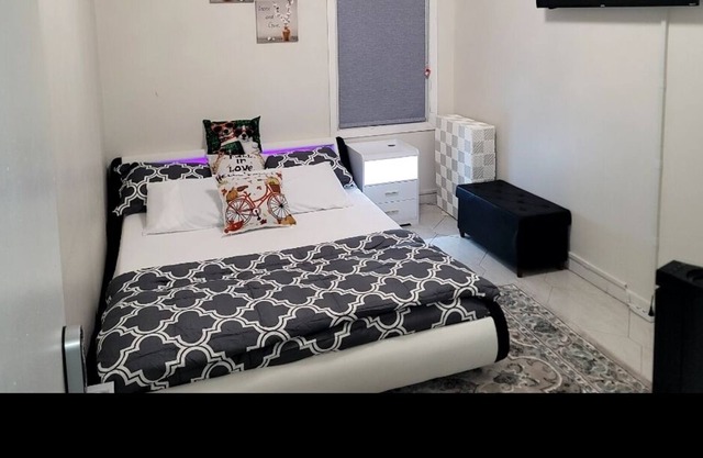 Stylishly furnished 2 bedroom in Brooklyn NY