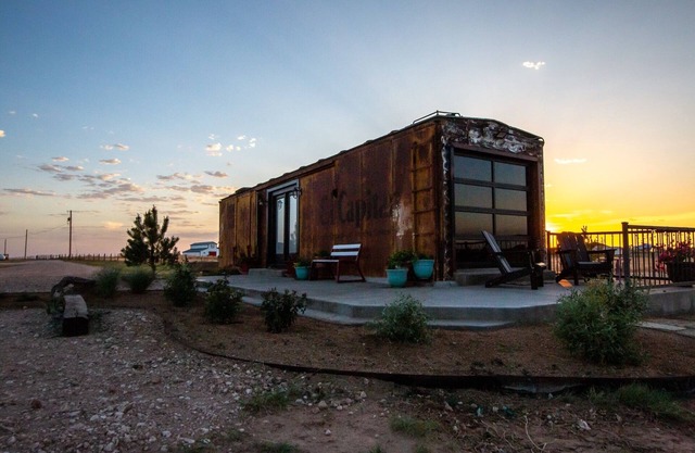 Stylishly Renovated Train car near Palo Duro Canyon and WTAMU. Sunsets for miles