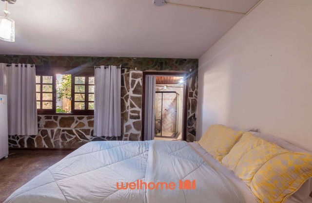 Suíte em Itapuã próxima a Praia Stella Maris