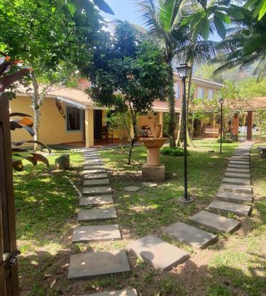 Suítes Quintal de Lázaro 4